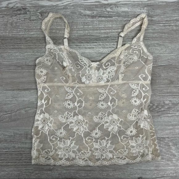 Arianne Tops - Vintage Arianne Lingerie Lace Trim Embroidered Lace Cream Tank Made in Canada